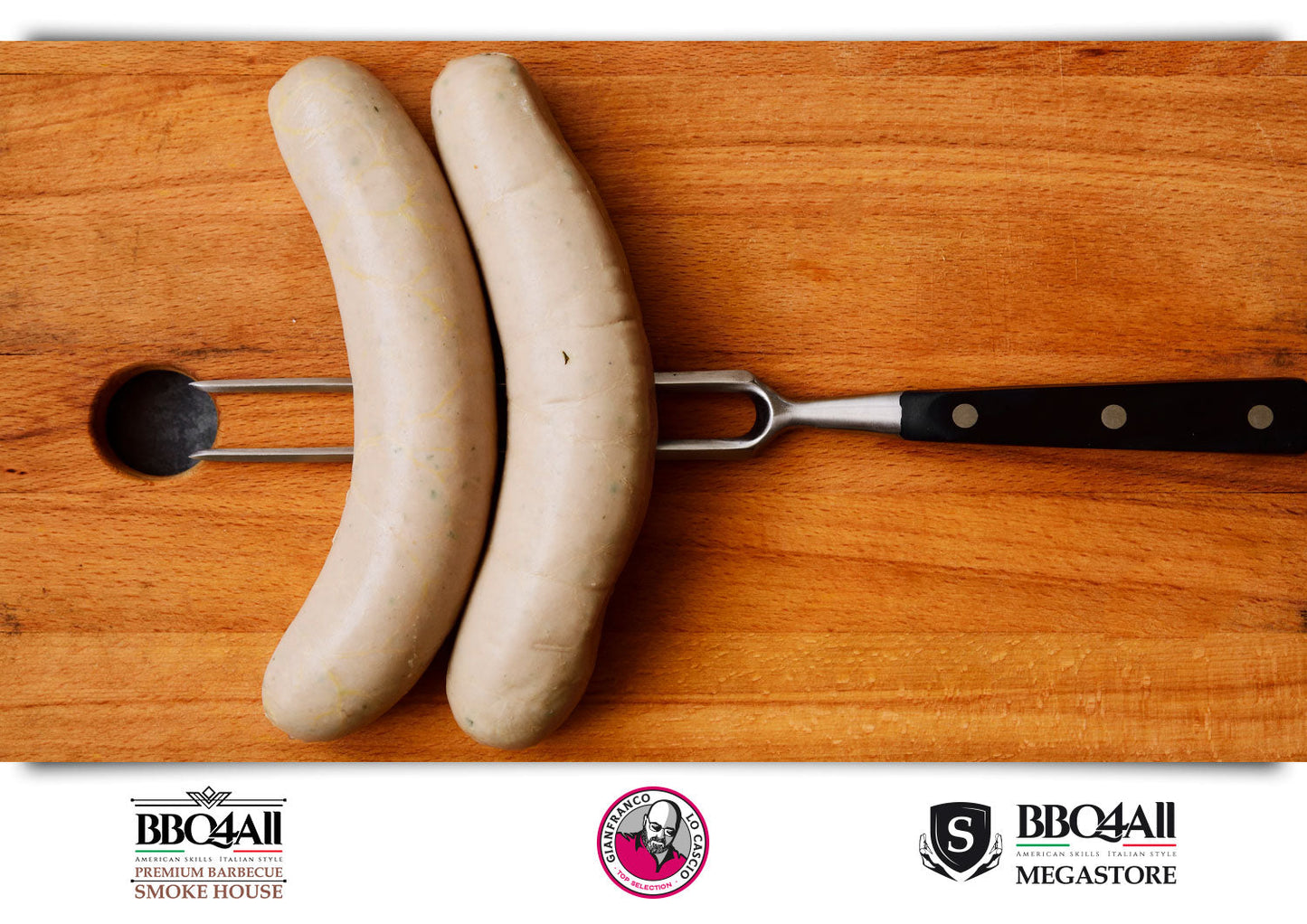 I Weiss Wurst sono wurstel di Black Angus già cotti e affumicati con essenza di ciliegio e hickory. Immergili in acqua calda senza aprire la busta e portali fino a bollore. Scoprili sul Megastore di BBQ4ALL